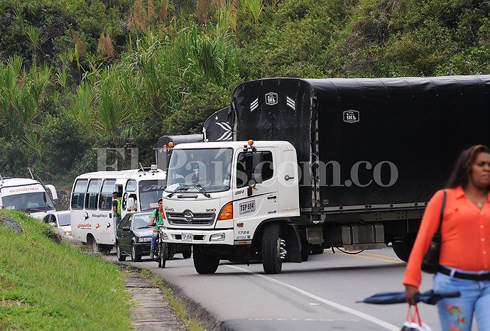 Restricciones Continúa Bloqueada La Vía Cali Popayán Por Protesta Indígena 7977