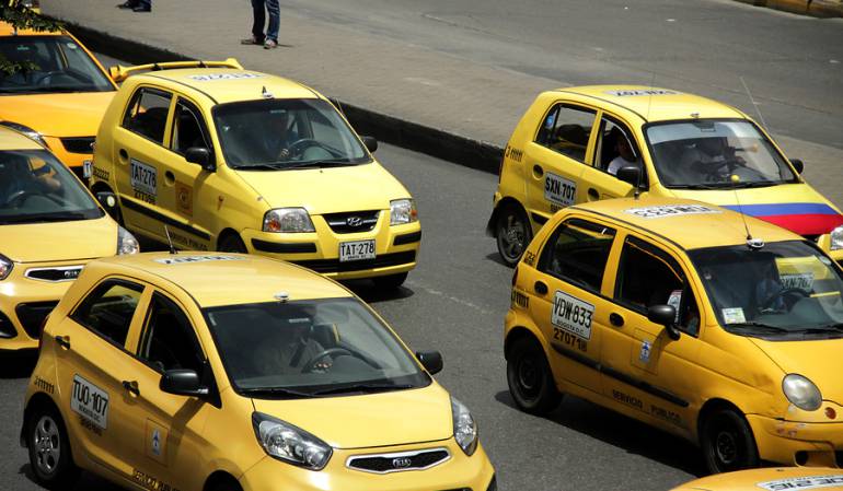 EconomÍa Tarifa De Servicio De Taxi Subirá 200 En Bogotá