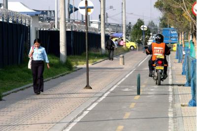 MOVILIDAD: El Ministerio de Transporte reglamentó la circulación de  ciclomotores en Colombia - eltransporte.com