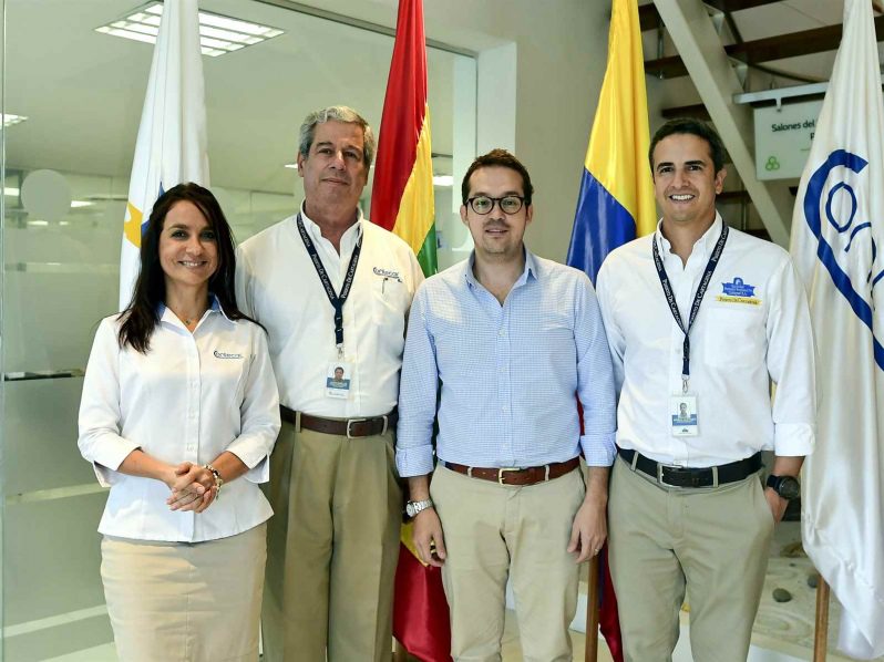 Puerto de Cartagena: Ministro de las Tecnologías de Colombia destaco sus avances en la materia Autoridad conoció simulador de grúas pórtico y el Centro de Entrenamiento Logístico y Portuario