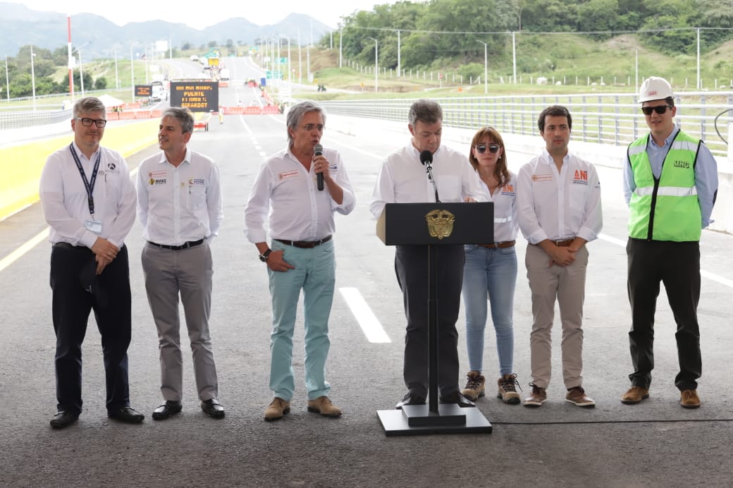 El nuevo puente de Flandes se llama Viaducto Enrique Santos Castillo