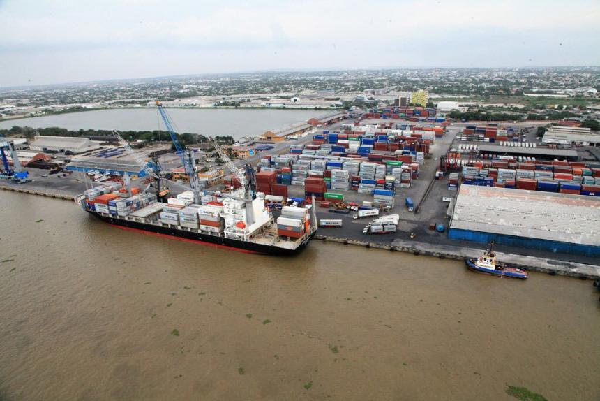 Por restricciones dos buques tendrán que aligerar carga en Santa Marta