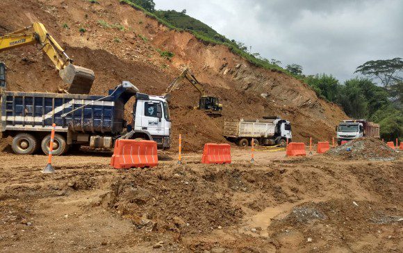 Habilitan paso para vehículos de carga en la vía a la Costa Atlántica