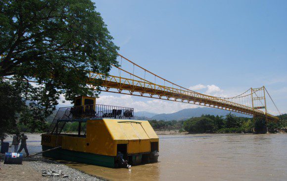 Cierre total en el puente de Santa Fe de Antioquia