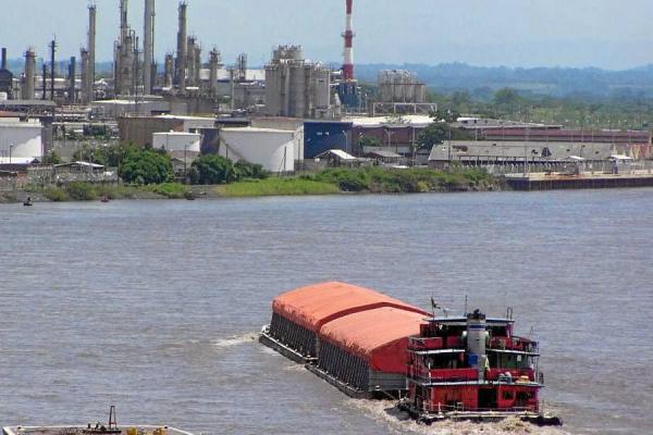 Paraguay y Colombia cooperarán sobre hidrovías y puertos