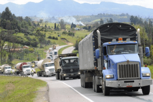 Denuncian inseguridad en carreteras del país