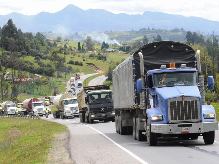 Denuncian inseguridad en carreteras del país