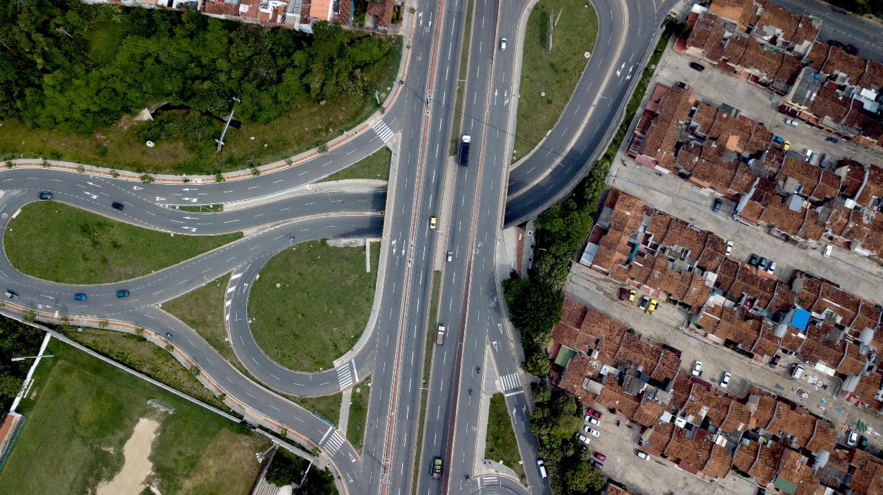 Autopistas 4G en Colombia nuevas firmas extranjeras les están apostando