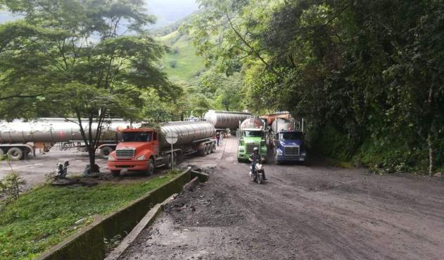 Vía Bogotá Villavicencio transportadores denuncian pérdidas millonarias