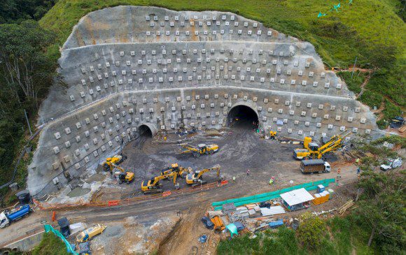 El Toyo: en busca del corazón de la montaña avanza la obra