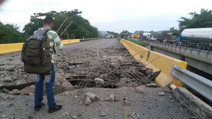 Vía San Alberto San Roque sector Besotes – Curumaní