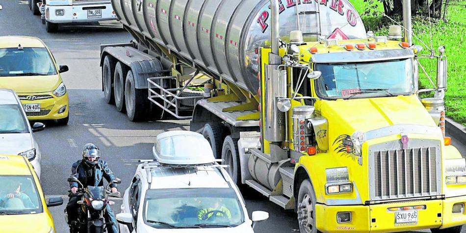 Camiones de carga que circulen por la calle 13 arrancan las multas