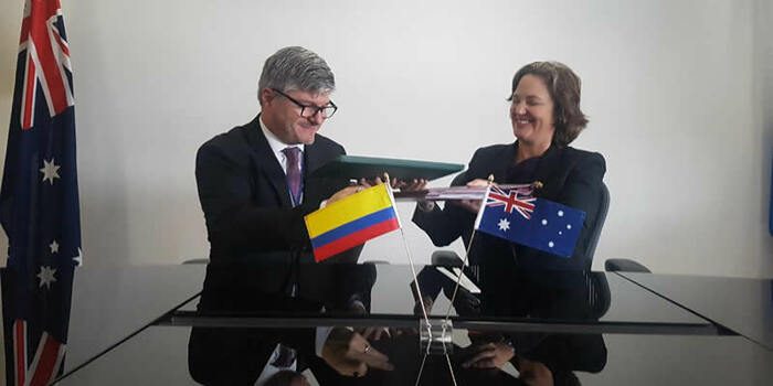 Aerocivil firma Acuerdo de servicios aéreos con Australia