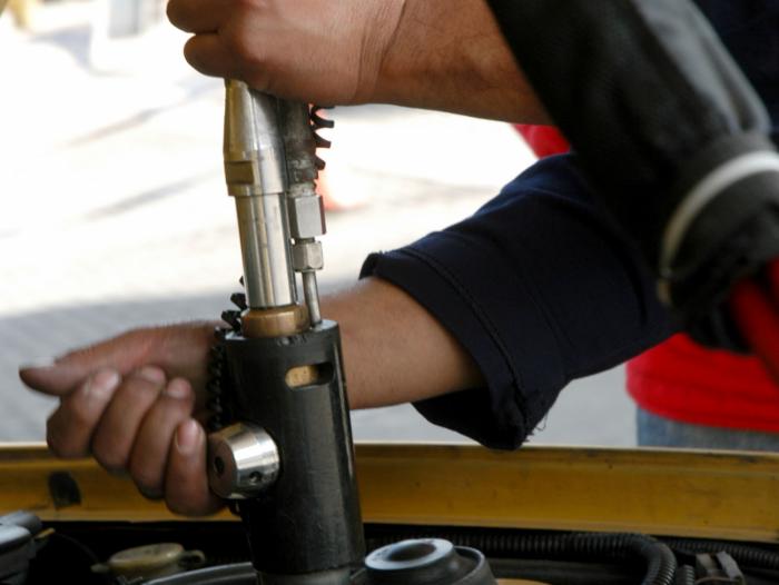 El gas le recorta terreno a la gasolina y el diésel