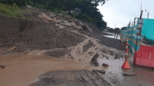 Cierre total de la vía Bogotá-Villavicencio por deslizamientos