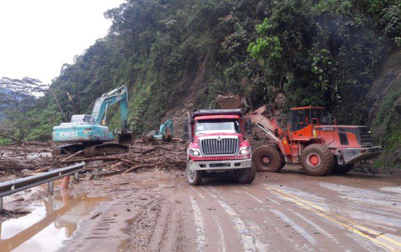 Vía Bogotá-Villavicencio continúan derrumbes y pérdidas