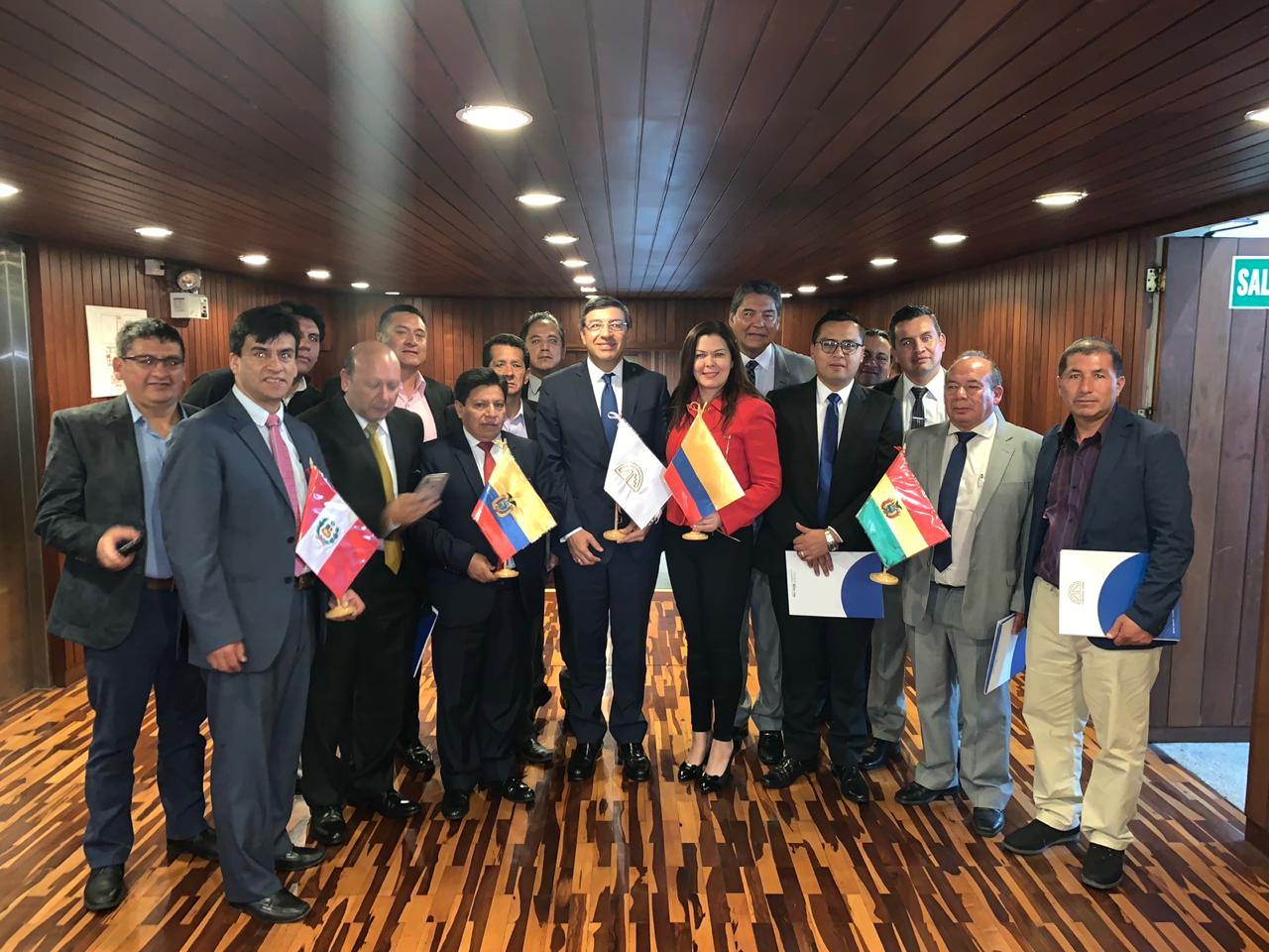 Colfecar en análisis del transporte en frontera colombo - ecuatoriana