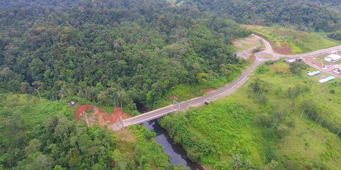 Solo faltan 200 metros para terminar la Vía La Espriella – Río Mataje, en la frontera con el Ecuador