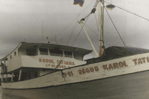 Naufragio de barco deja un muerto y tres desaparecidos en mar Pacífico