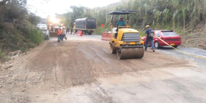 ANI habilitó los dos carriles de la vía Panamericana afectados por una detonación con explosivos