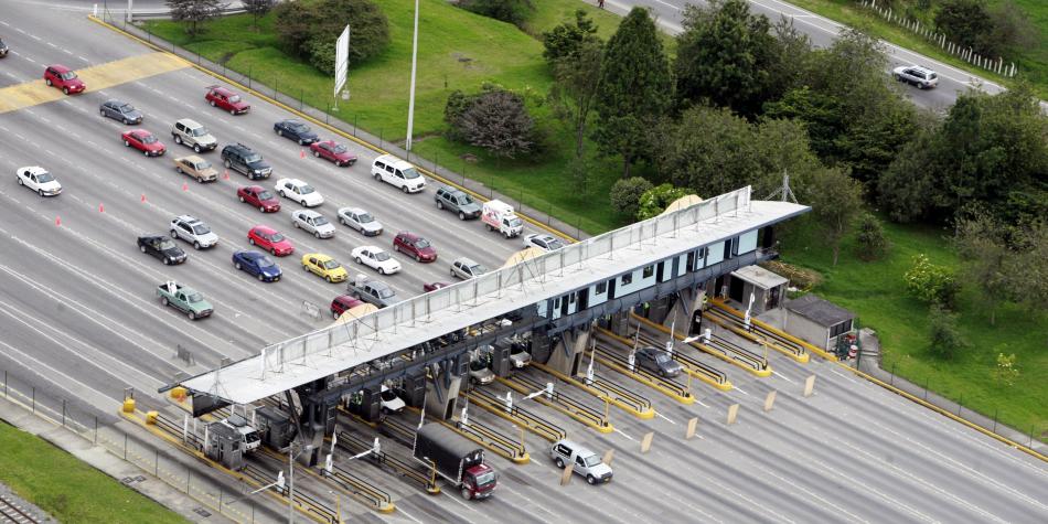 ¿Cómo se está manejando el tema de los peajes en Colombia?