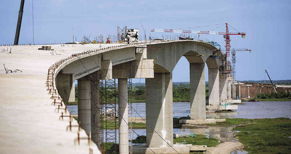 Este es el plan del Gobierno y constructoras para enderezar las 4G