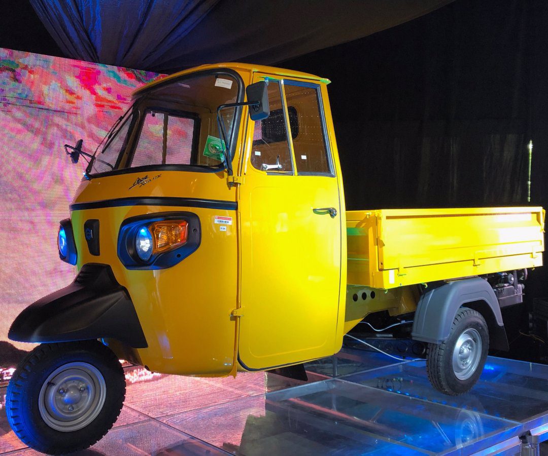 Auteco lanzó una nueva línea de motocarros en alianza con Piaggio