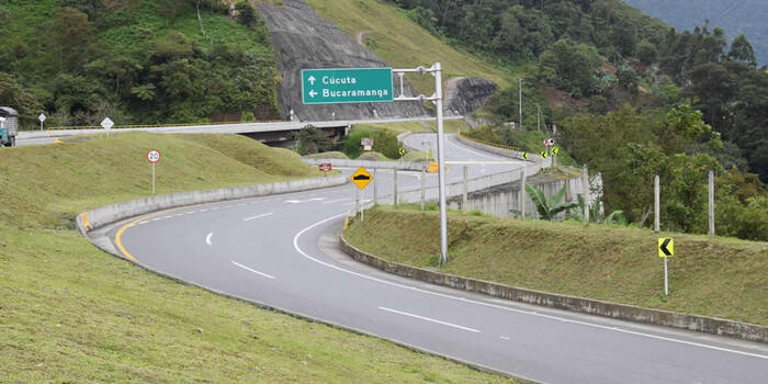 Vía Bucaramanga – Pamplona avanza en las obras de acuerdo con el cronograma definido