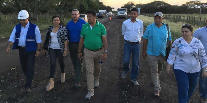 INVÍAS cumple los compromisos con transportadores y comunidad del sur de La Guajira