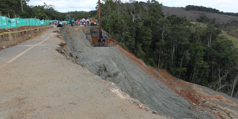 Calzada en el km. 89, de vía Buga-Buenaventura, estaría lista en marzo