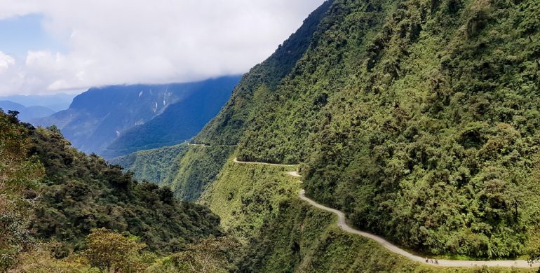 Las carreteras más peligrosas de Colombia. Muchos factores intervienen en este calificativo que se han ganado un gran número de carreteras en el país