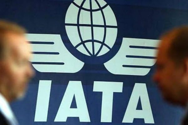 IATA: Carga aérea en caída global